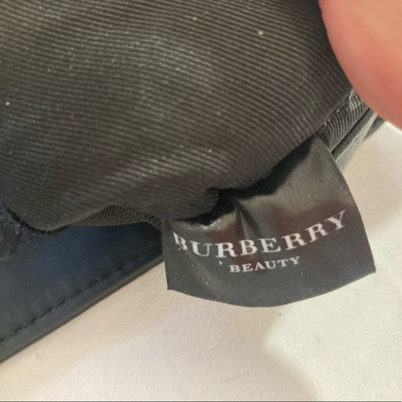 BURBERRY MAKEUP BRUSH BELT BAG - Picture 5 of 6